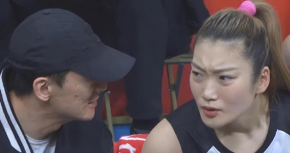 亚洲杯中国女篮比赛时间，熬夜看球还是早起？这份观赛指南帮你安排明白