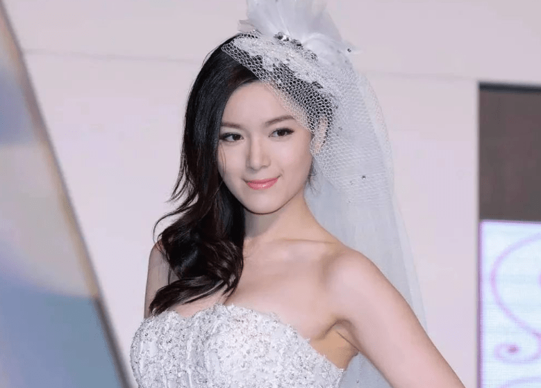 女羽毛球运动员冠军，她们凭什么站在世界之巅？